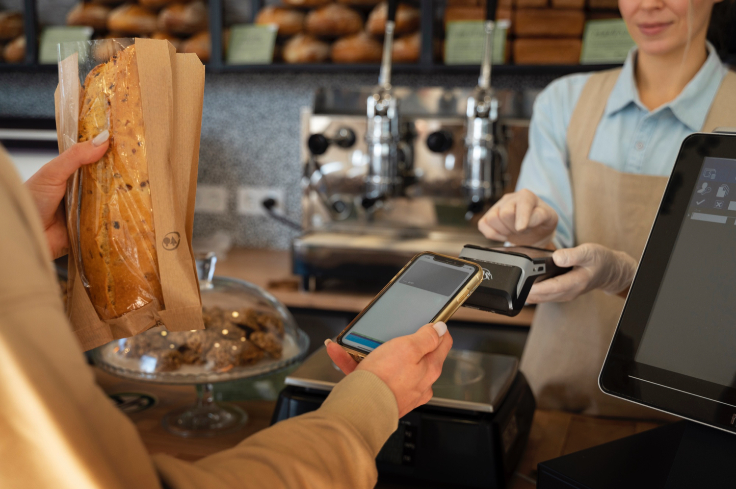 Smart Retail & Hospitality
